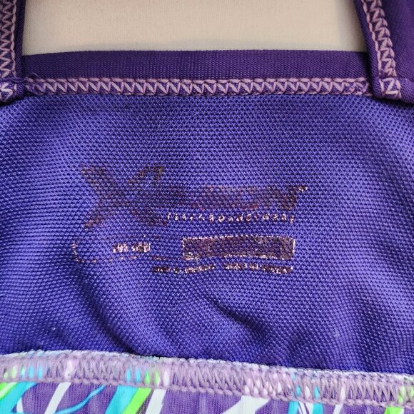 Fitted Sports Bra SIZE LARGE - MEDIUM SUPPORT funky Purple Retro 80's XERSION - Picture 4 of 4